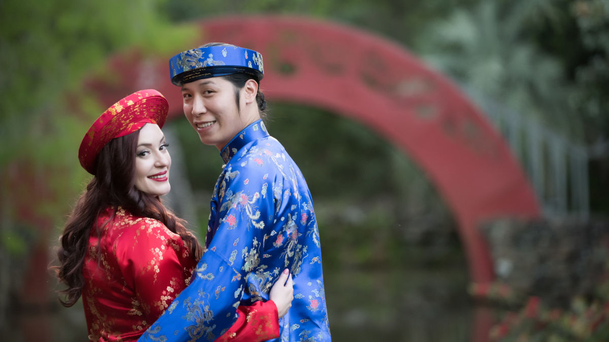 Dreamy Bellingrath Gardens Engagement Session – Candice Brown Photography